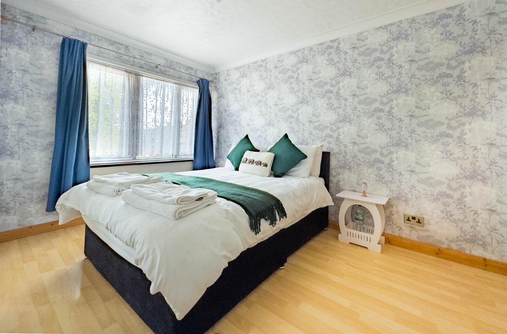 Morden Holiday Basildon (Essex) Exterior foto
